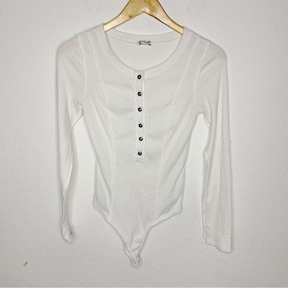 Free People Tops - Intimately Free People White Waffle Knit Long Sleeve Henley Bodysuit Size Medium